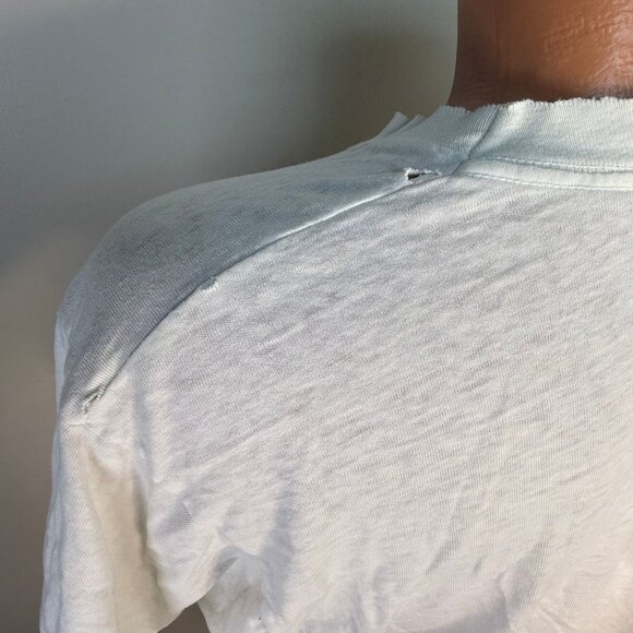 Vintage 1980s John Lennon The Kite T-Shirt, Distressed, Fruit of the Loom Size L - Picture 7 of 14